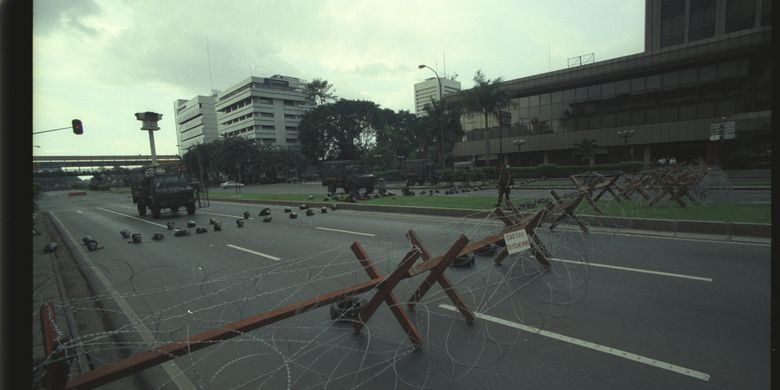 Suasana Jakarta ketika pada 20 Mei 1998, menjelang jatuhnya Presiden Soeharto