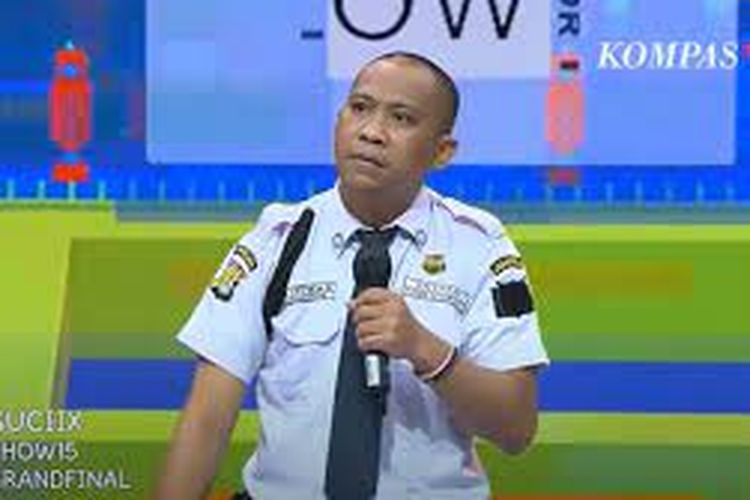 Rio Steven Dumatubun tampil di SUCI IX