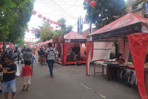 Meriahnya Pasar Imlek di Pati, Sajikan 3.500 Porsi Makan Gratis Setiap Hari