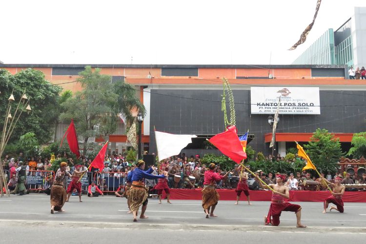 Kirab Boyong Kedhaton Kota Solo, tahun 2017.