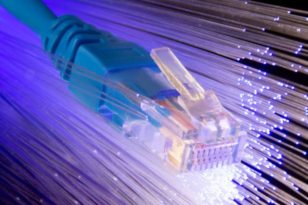 Ilustrasi kabel fiber optic