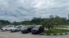 Akhir Pekan, Kondisi Rest Area Km 215 Tol Terpeka Cukup Ramai