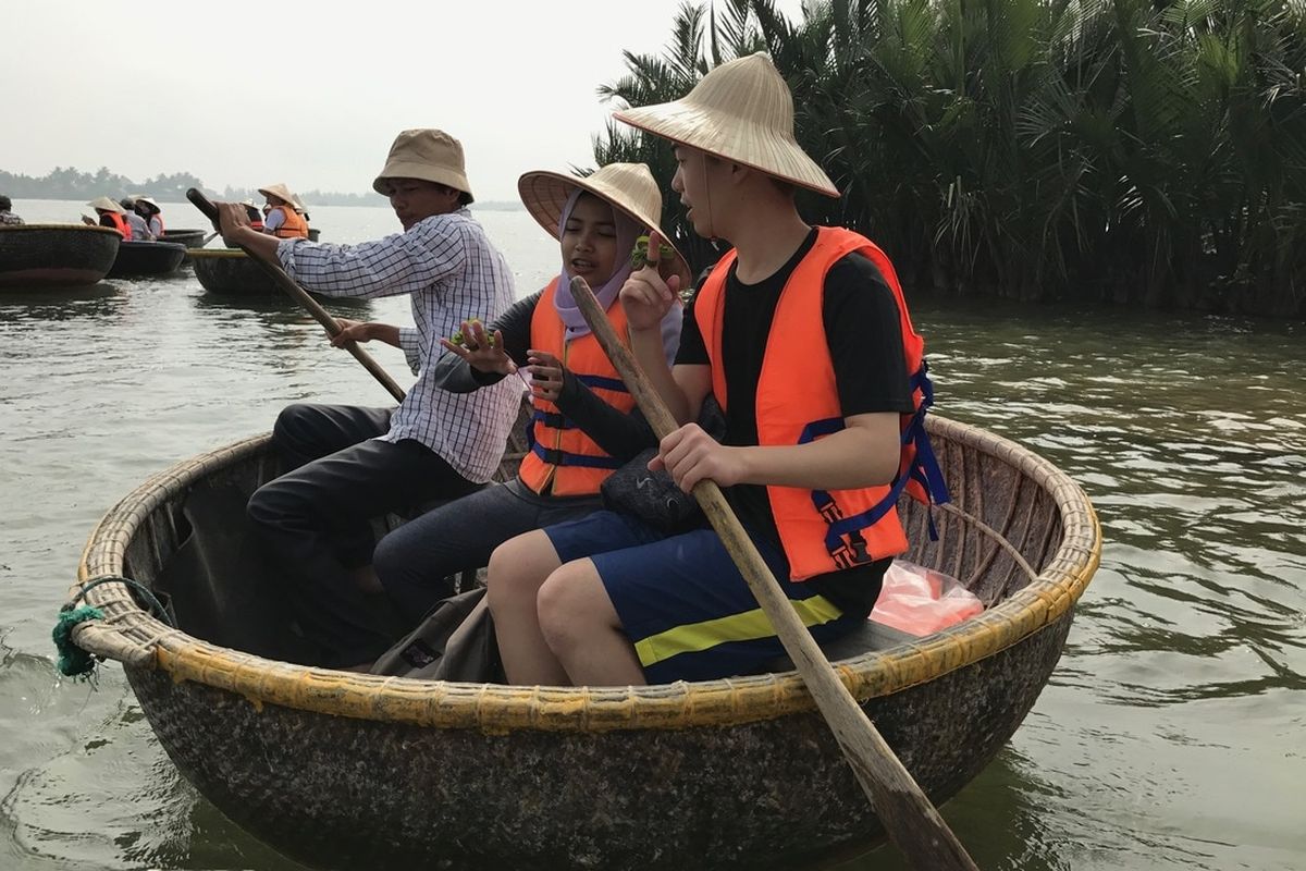 Kegiatan Cross Cultural Training Camp di Da Nang, Vietnam, 2017.