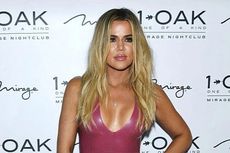 Khloe Kardashian Positif Covid-19, Sempat Rasakan Sensasi Terbakar Saat Batuk