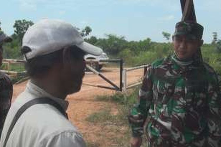 Komandan Kodim 0402 OKI-Ogan Ilir Letkol Dwi Irbaya memperingatkan pengawas salah satu perusahaan perkebunan sawit di Desa Bakung Kecamatan Indralaya Utara agar tidak membakar lahan dalam upaya pembukaan lahan