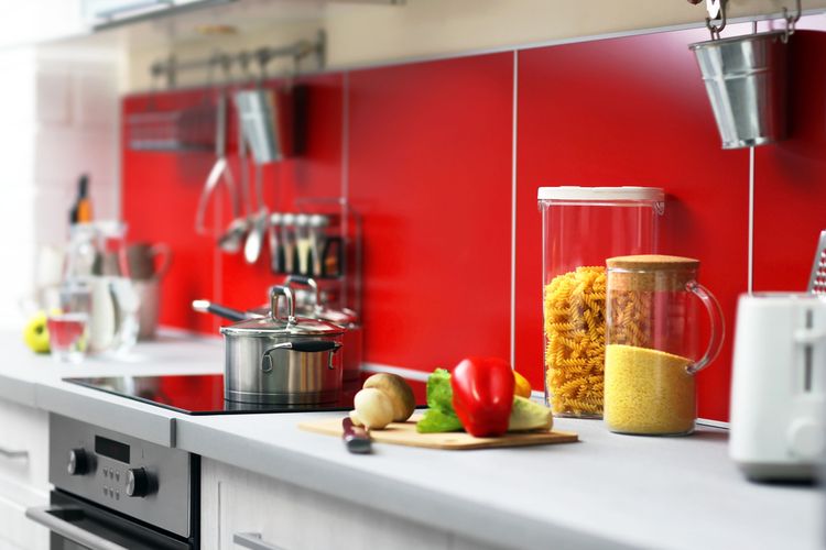Ilustrasi dapur dengan nuansa warna merah. 