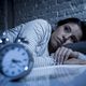 Overthinking Sebelum Tidur, Mengapa Otak Lebih Berisik di Malam Hari? Ini Kata Psikolog