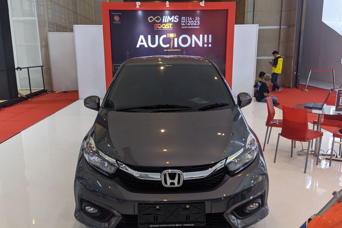 Acara AUCTION IIMS, pelelangan kendaraan di Indonesia International Motor Show