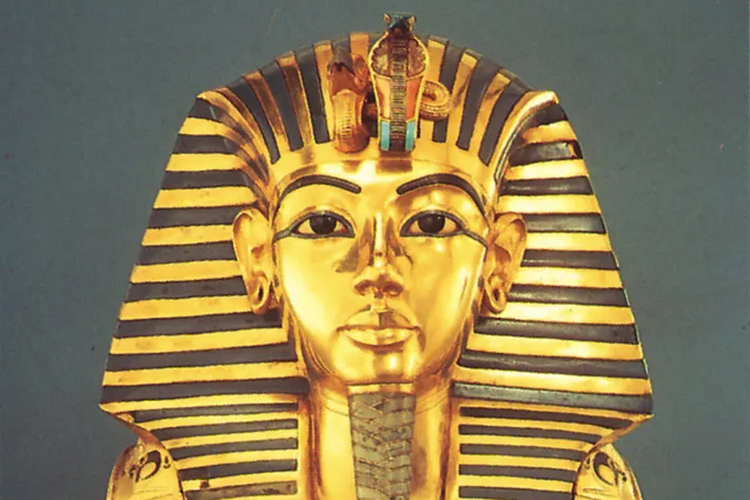 Topeng emas firaun Mesir Tutankhamun. Topeng ini ditemukan di Makam firaun Mesir, Tutankhamun. 