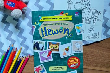 Memperkenalkan Buku Seri Paud Cerdas dan Kreatif bermain Sambil Belajar