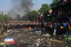 Eksekusi Pabrik Sepatu, Ribuan Buruh Bentrok dengan Pasukan TNI-Polri