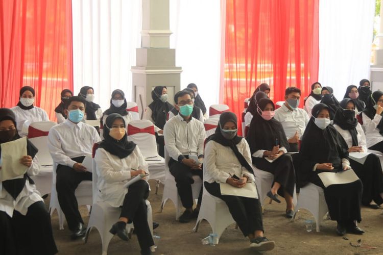 Para CPNS yang mengikuti tes seleksi kompetensi bidang (SKB) di Balai Serba Guna Kaliwates Kabupaten Jember 