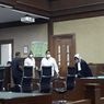 Usai Ditegur Hakim gara-gara Telat, Nia Ramadhani dan Ardi Bakrie Datang Sidang Lebih Awal 