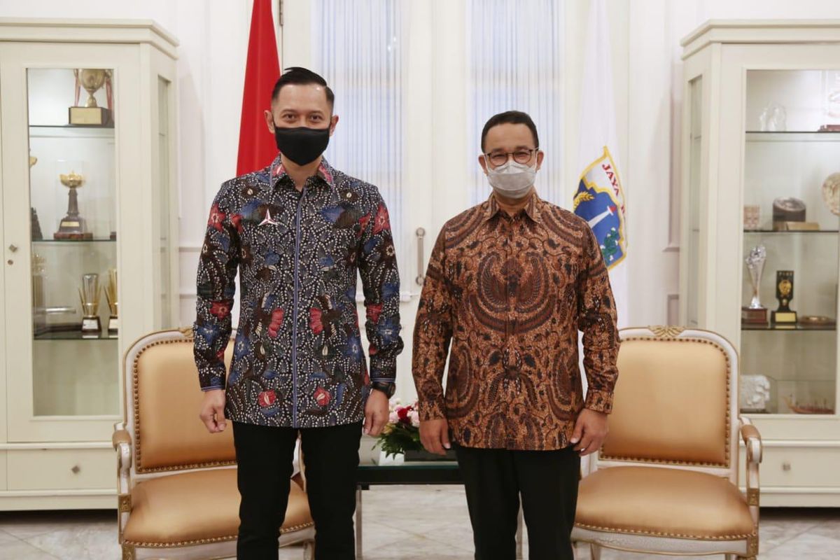 Ketua Umum Partai Demokrat Agus Harimurti Yudhyono (AHY) bertemu Gubernur DKI Jakarta Anies Baswedan di Balai Kota DKI Jakarta, Kamis (6/5/2021)..