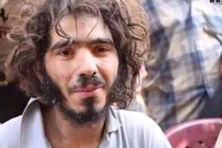 Mohammed Rayhan disangka tewas setelah tertimbun reruntuhan bangunan lebih dari dua hari. Tiba-tiba dia malah mendatangai upacara pemakamannya sendiri.
