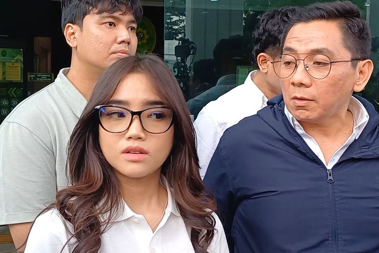 Fuji Puas Batara Eks Manajernya Divonis 2 Tahun 6 Bulan Penjara Kasus Penggelapan Uang