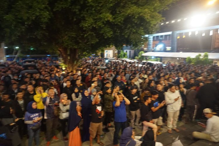 Ada sekitar 1.500 penonton di acara Ngobam bareng Didi Kempot di Kota Solo