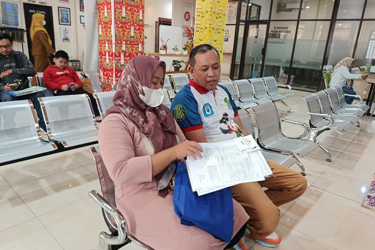 Sidak Wali Kota Bekasi di Kantor Pelayanan, Temukan Pegawai Telat hingga Ungkap 24 ASN Dipecat