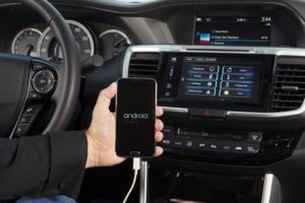 Sistem hiburan New Accord terintegrasi dengan Andrioid Auto dan Apple CarPlay.