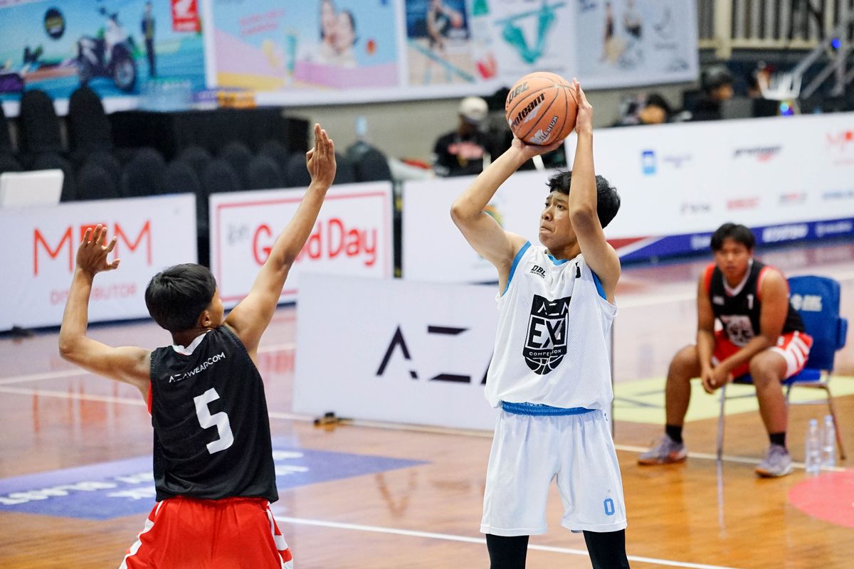 Demas Naufal Ramadhan salah satu Most Valuable Player (MVP) dari SMA Ar Rohmah Dau, Kabupaten Malang. Selain itu sekolah berbasis pesantren itu sukses menorehkan sejarah dengan menjadi juara Honda DBL with Kopi Good Day 2025 East Java-South (DBL Malang) kategori AZA 3x3 Competition.