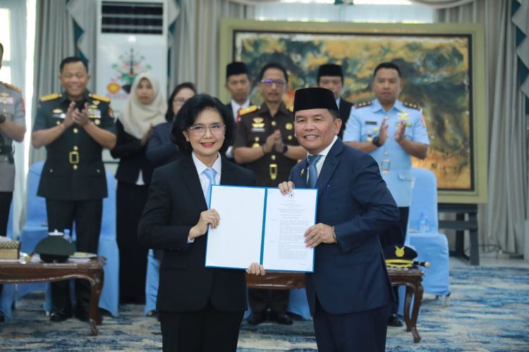 Linae Aden Resmi Jadi Sekda Definitif Kalteng, Gubernur: Amanah Harus Dijawab dengan Kerja Keras