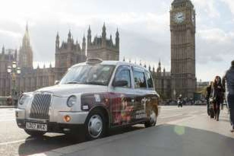Taksi di London, Inggris, dengan logo Wonderful Indonesia