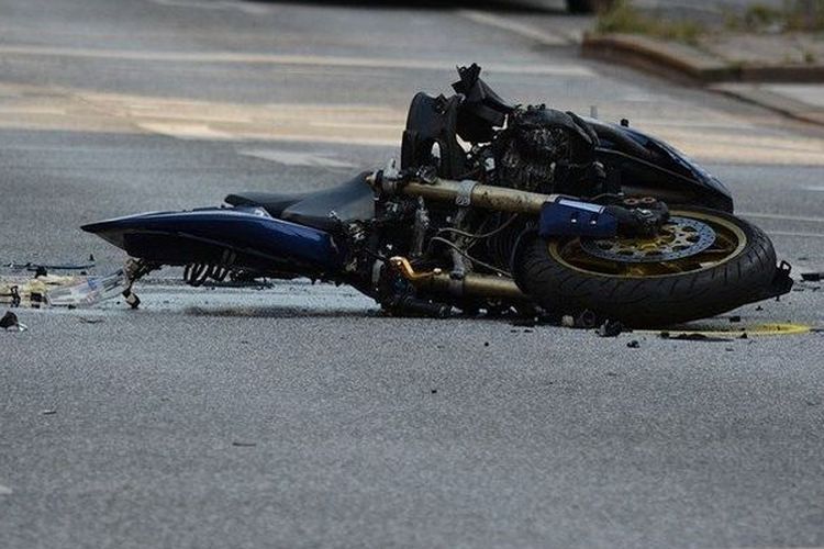 Pasutri dan Anaknya Tewas dalam Kecelakaan Maut di Jambi