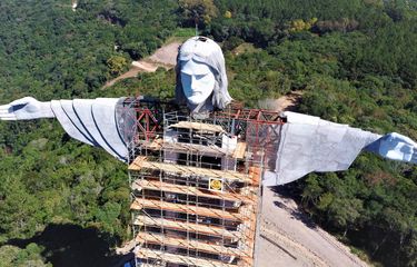 Patung Yesus Tertinggi Ketiga di Dunia Ada di Brasil, Buka Tahun ...