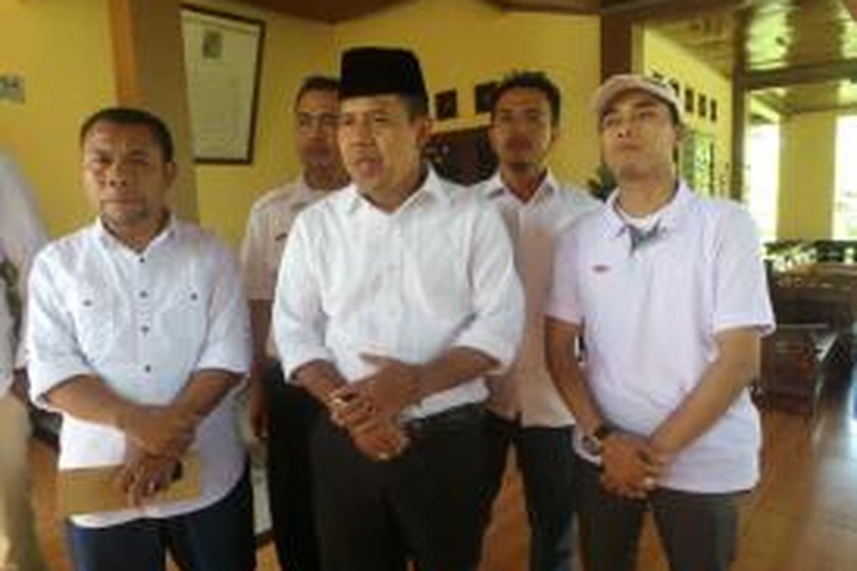 Calon Wakil Wali Kota dari pasangan nomor urut satu, Babai Suhaimi di rumahnya di Cipayung, Depok. Rabu (9/12/2015)