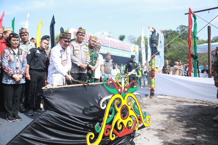 Siap Jadi Pusat Peradaban Dayak Dunia, Kalteng Bangun Huma Betang Berkapasitas 10.000 Orang