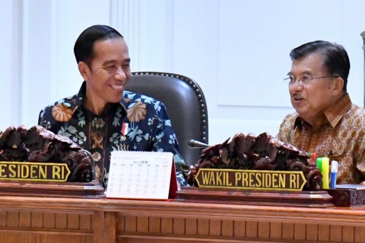 Presiden Joko Widodo dan Wakil Presiden Jusuf Kalla di Kantor Presiden, Senin (5/2/2018).