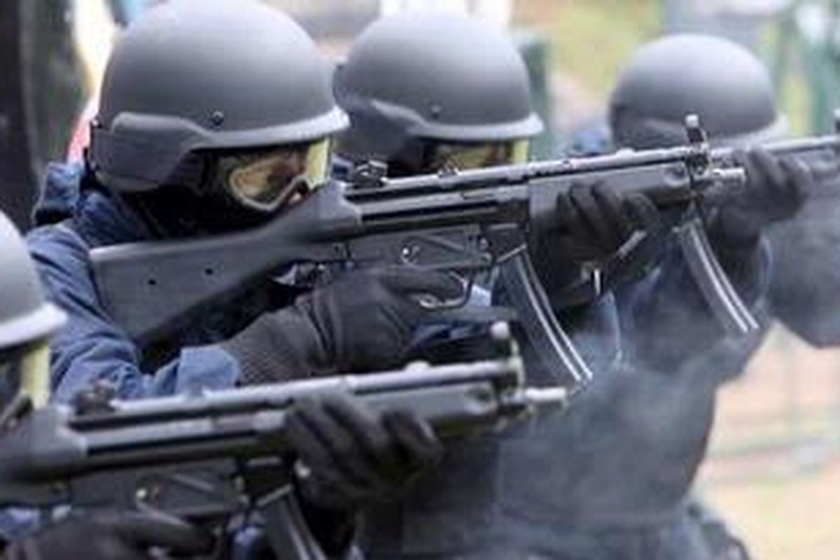 Indonesias special force Kopassus perform their skill