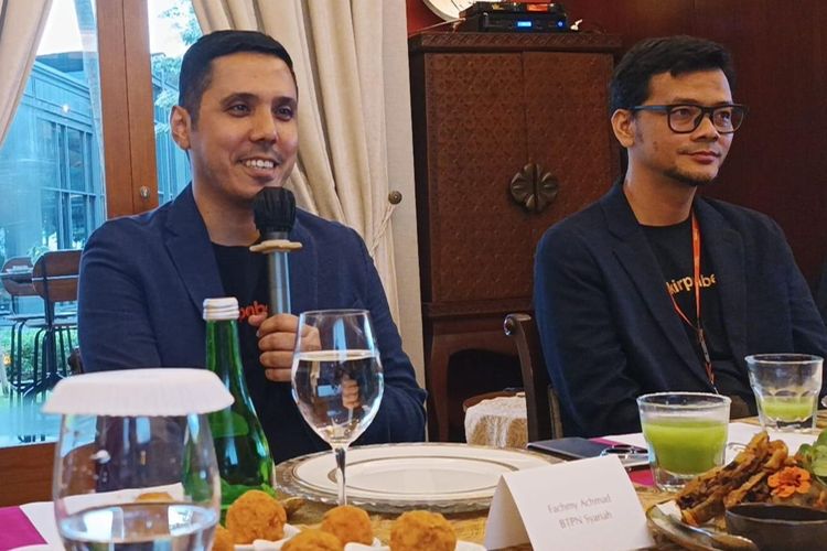 Direktur BTPN Syariah Fachmy Achmad 