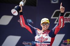 Persembahan untuk Gresini, Pebalap Federal Oil Juara Moto2 Spanyol