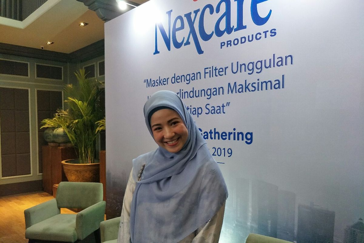 Artis peran Natasha Rizky di kawasan Setia Budi, Jakarta Selatan, Senin (5/8/2019).