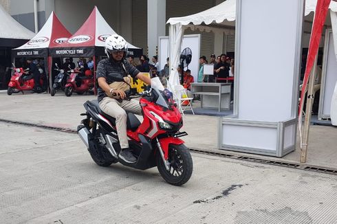 Honda ADV 150 Dijajal Lebih 500 Orang di GIIAS 2019