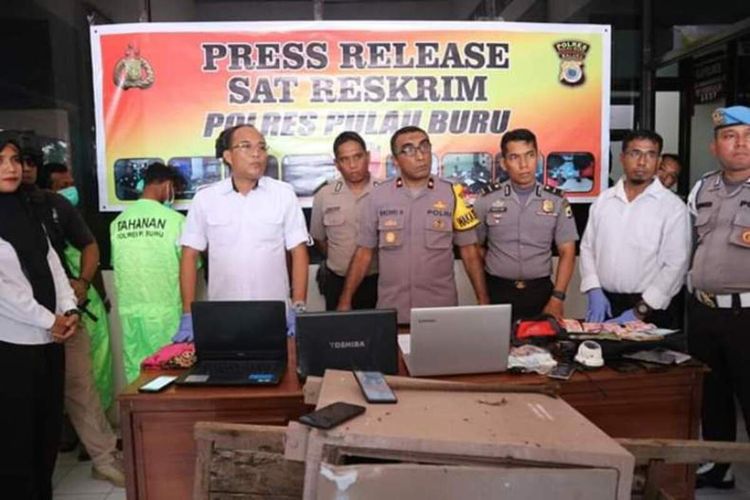 Dua tersangka pembobol brangkas di Kantor Badan Perencanaan dan Pembangunan Daerah *Bapeda) Kabupaten Buru ditangkap aparat Polres setempat, Selasa (10/2/2020)