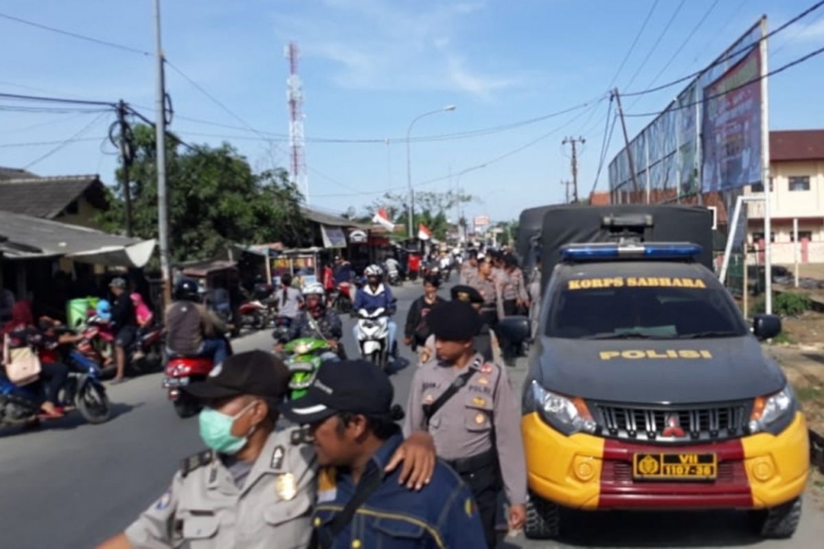 Situasi saat deklarasi Relawan GAGAK dukung Prabowo-Sandiaga bubar di Stadion Mini, Tambun Utara, Kabupaten Bekasi, Minggu (16/9/2018).