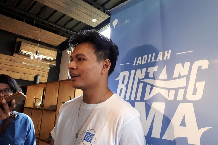 Artis musik Rendy Pandugo dijumpai di sebuah acara di Ecology Bistro & Lounge, Kemang, Jakarta Selatan, Kamis (12/9/2019).