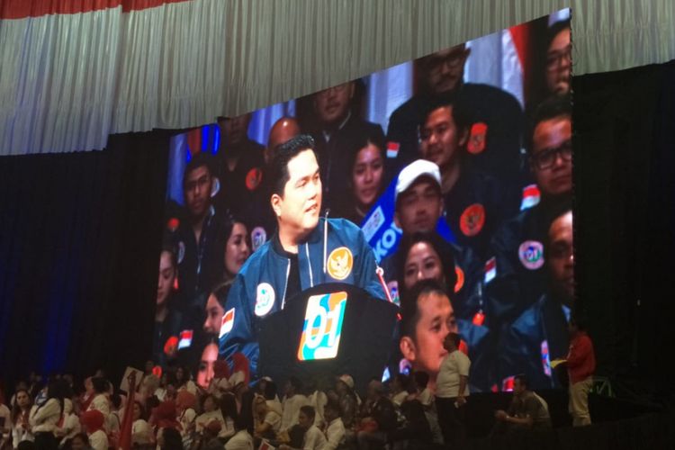 Ketua Tim Kampanye Nasional Jokowi-Maruf, Erick Thohir memberi sambutan sebelum pidato kebangsaan Jokowi di Sentul, Minggu (24/2/2019).
