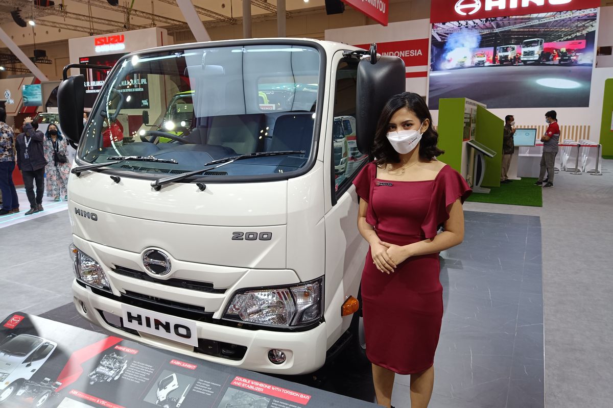 Hino perkenalkan Hino200 Series, truk yang mengisi pasar truk kecil