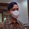 Gibran Cerita Trauma Dicium Bapak-bapak dalam Acara Pertemuan Jokowi dengan Relawan Nusantara Bersatu di GBK