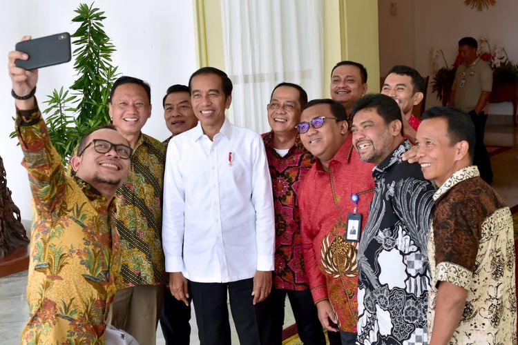 Presiden Joko Widodo mengundang pimpinan kelompok buruh ke Istana Bogor, Jumat (26/4/2019).