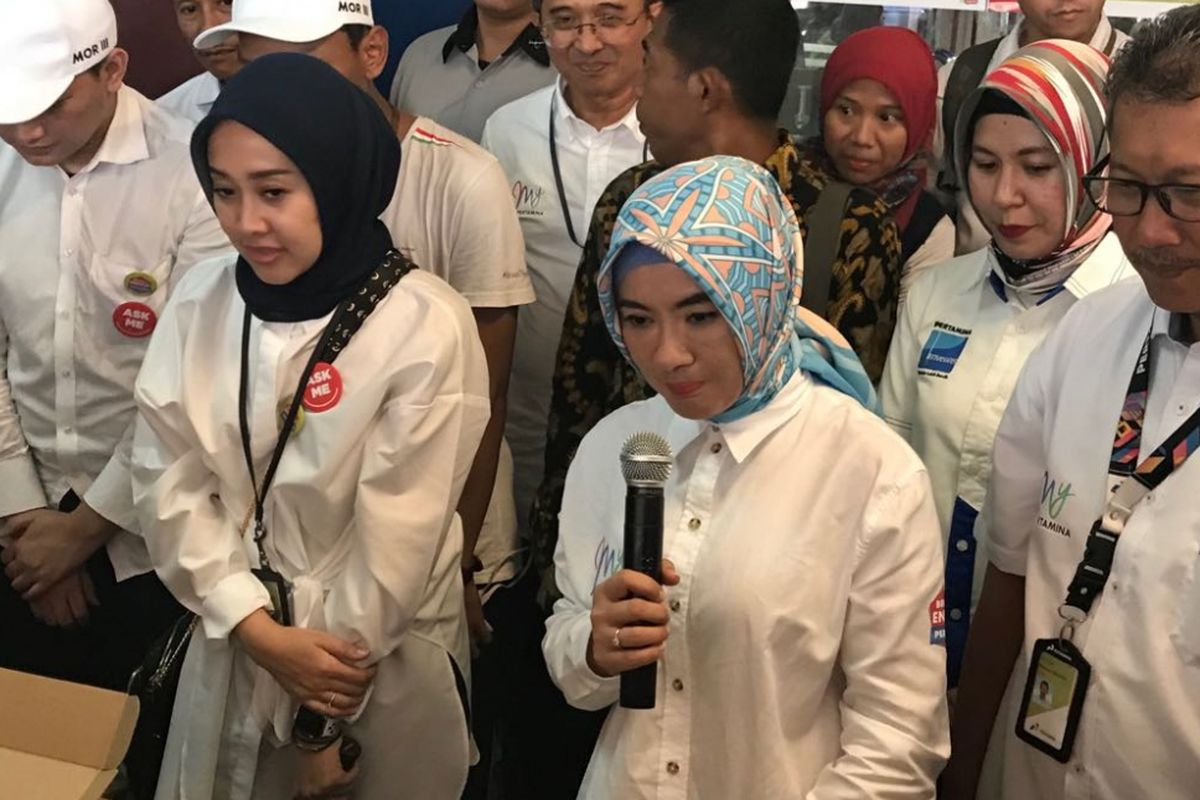 Direktur PT Pertamina Nicke Widyawati saat di SPBU Kuningan, Jakarta, Senin (3/9/2018).