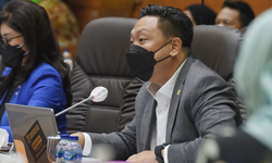 Minimalisir Permasalahan Teknis, DPR Minta Pemerintah Optimalkan Data Vaksinasi Covid-19