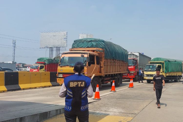 Operasi ODOL mulai dari Selasa (22/8/2023) sampai dengan Kamis (24/8/2023) di ruas tol Jakarta-Tangerang. 