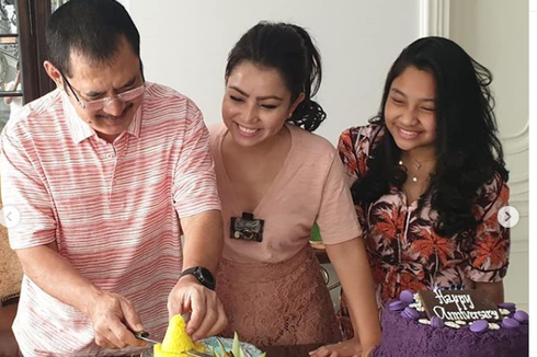 Kisah Cinta Mayangsari dan Bambang Trihatmodjo, Rayakan 20 Tahun Pernikahan