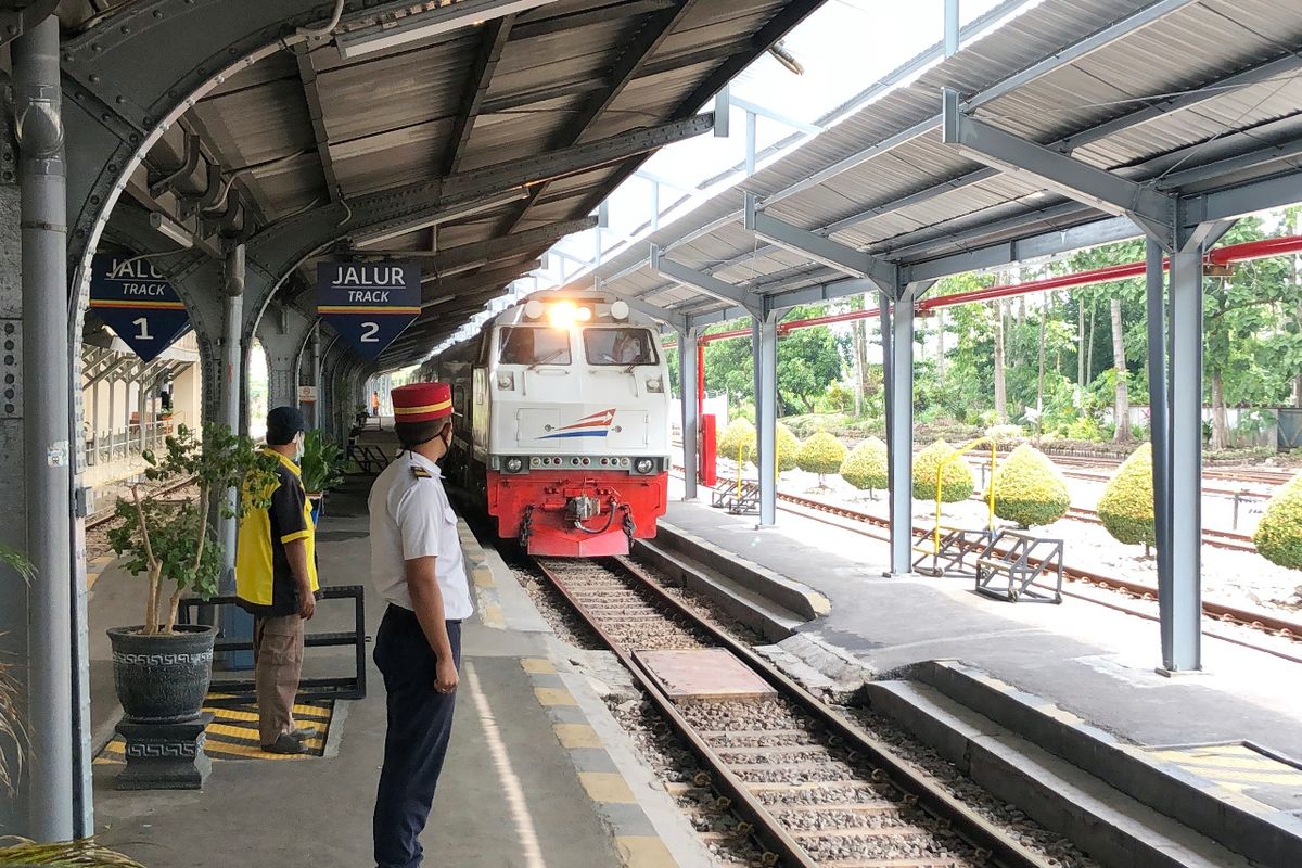 Kereta api di daerah operasional (Daop)9 bakal tidak beroperasi sejak 25 April 2020 hingga 31 Mei 2020