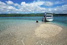 Takat Segele, Pulau Supermini di Moyo