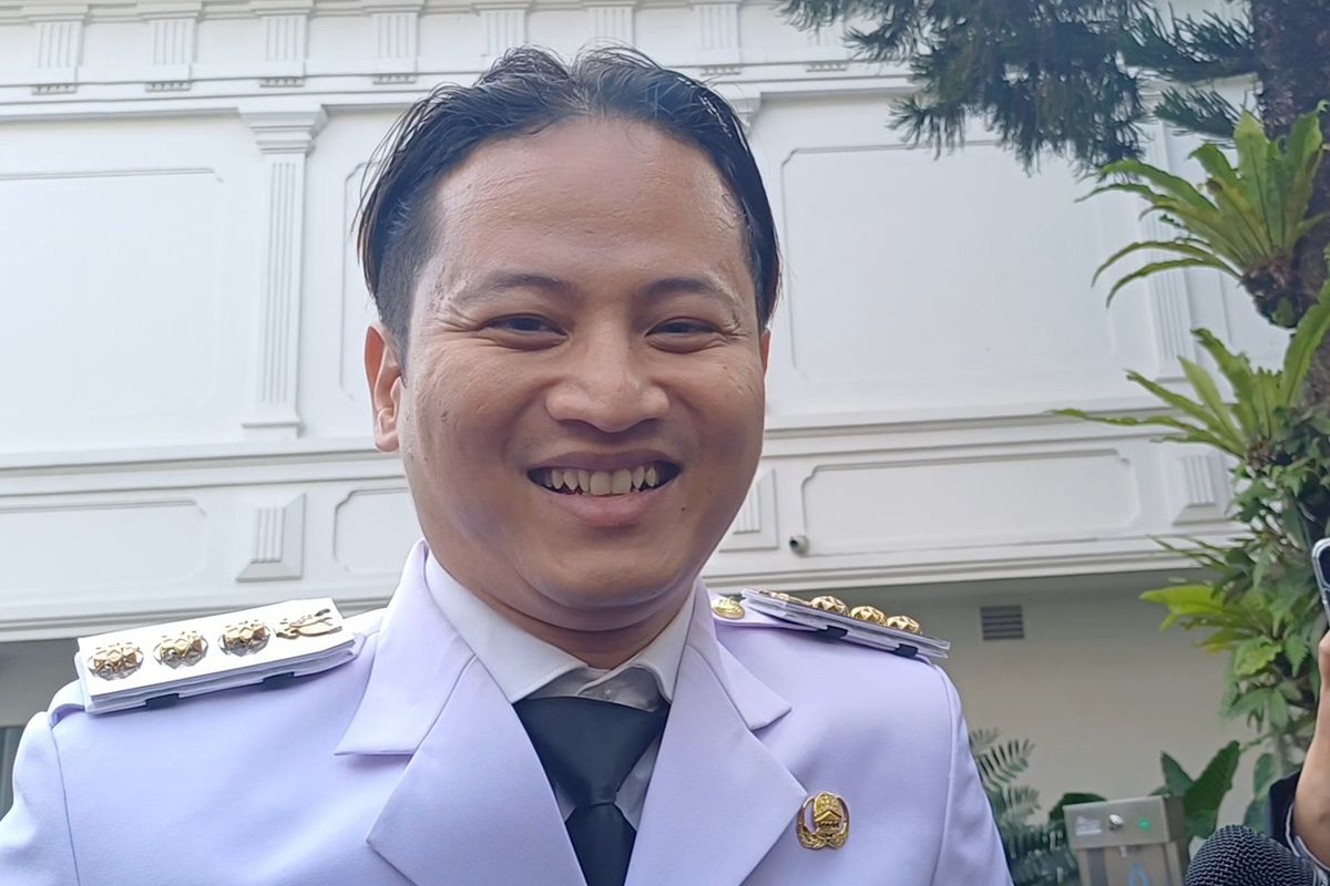 Bupati Trenggalek Nur Arifin tiba di Kawasan Kompleks Istana Kepresidenan, Jakarta, Kamis (20/2/2025).